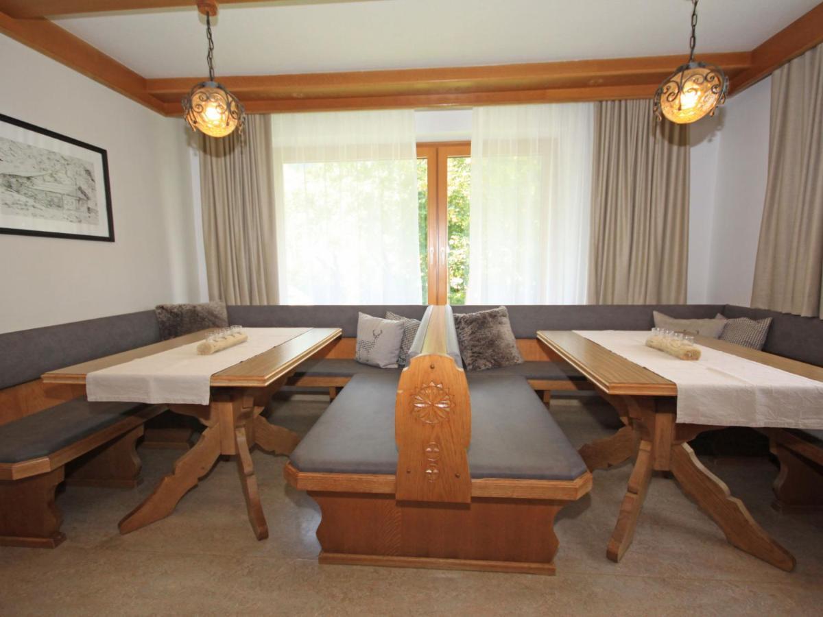 Holiday Home Chalet Alpin By Interhome Kaprun Exteriör bild